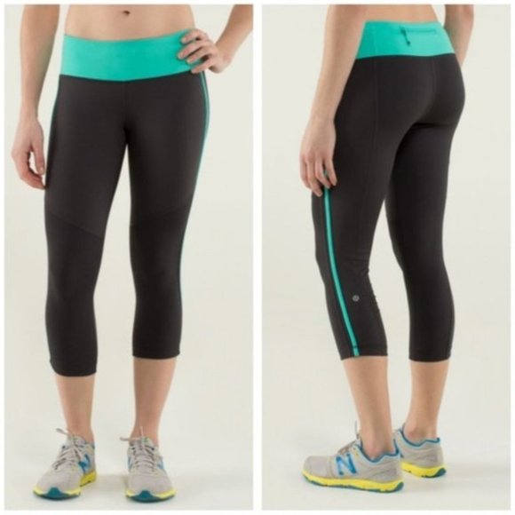 lululemon athletica Pants - LULULEMON Race With Grace Aqua Grey Cropped Running Leggings